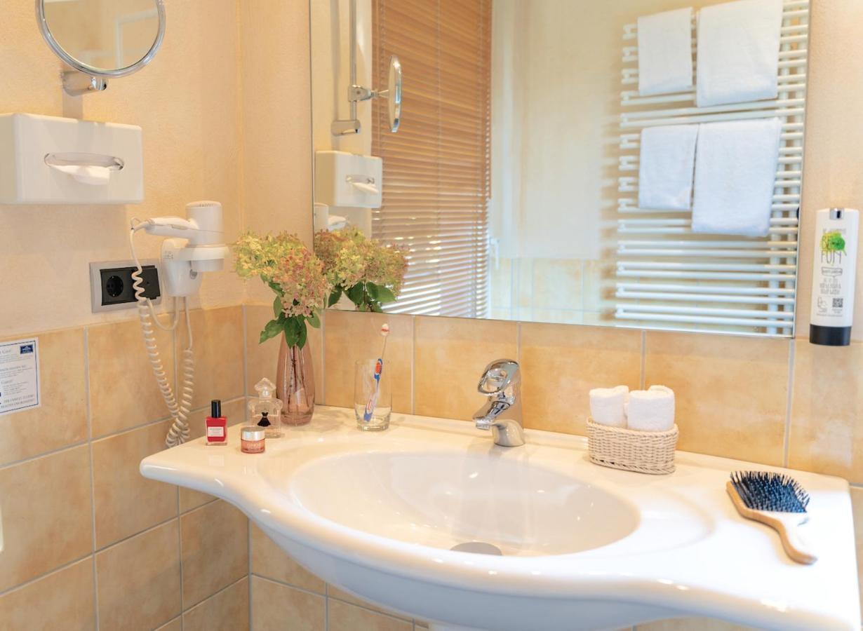 Residenz Wessinger, Neu-Isenburg Hotel Bagian luar foto